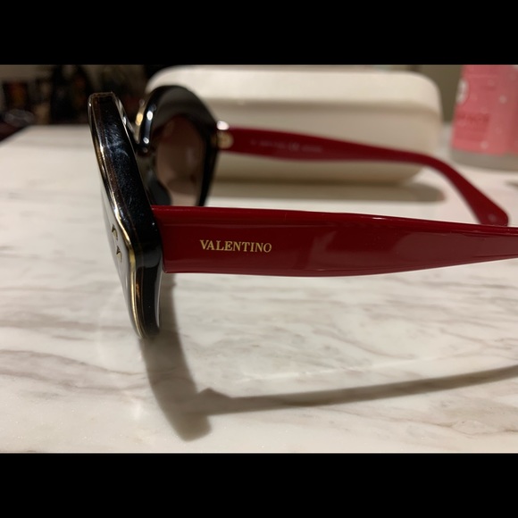 Valentino Cat-Eye Sunglasses Red Black Gold w Case main image 10